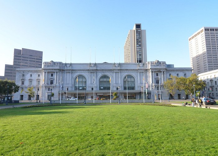 Bill Graham Civic Auditorium photo