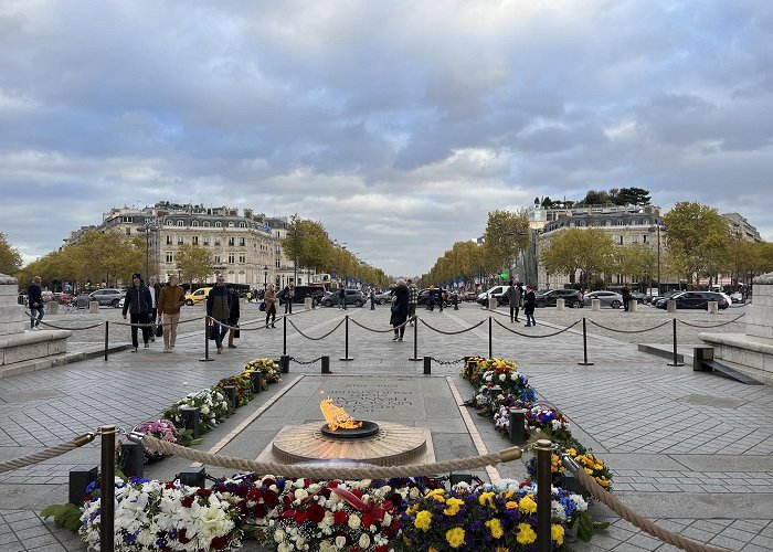 Avenue des Champs-Elysées photo