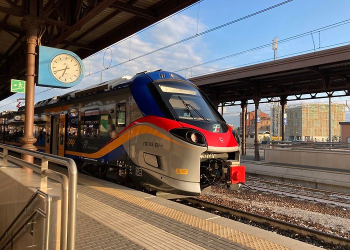 Modena Station photo