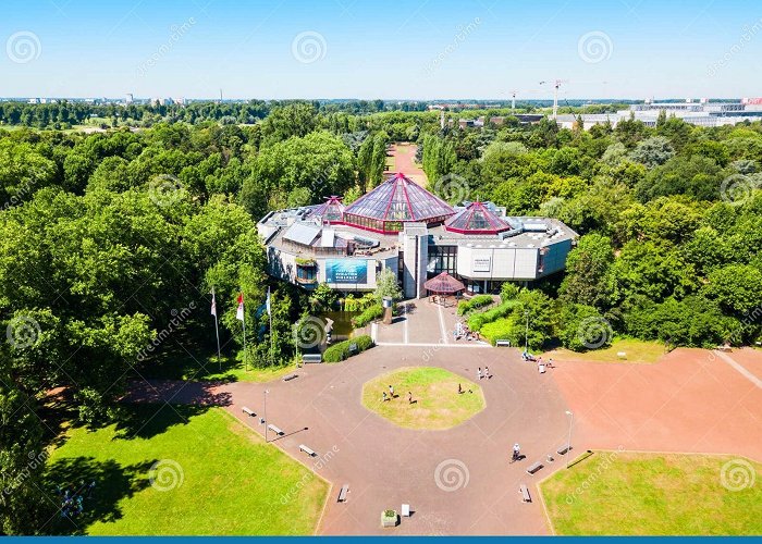 Aquazoo-Löbbecke-Museum Aquazoo Lobbecke Museum, Nordpark Dusseldorf Editorial Photo ... photo