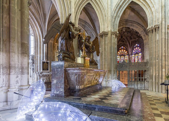 Church of Notre-Dame de Bonsecours Saint Jacques Church Tours - Book Now | Expedia photo