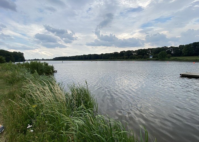 Werdersee Werdersee / Swimming and sunbathing, Bremen ⋆ The Passenger photo