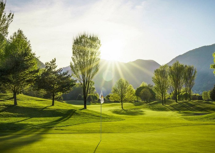 Golf Gerre Losone News - 🎄 Oggi vi proponiamo la domanda numero 16🎅🏼 ❓ 𝐃𝐈 ... photo