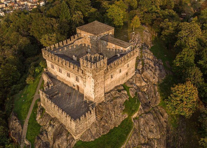 Castello di Sasso Corbaro Sasso Corbaro Castle | Switzerland Tourism photo