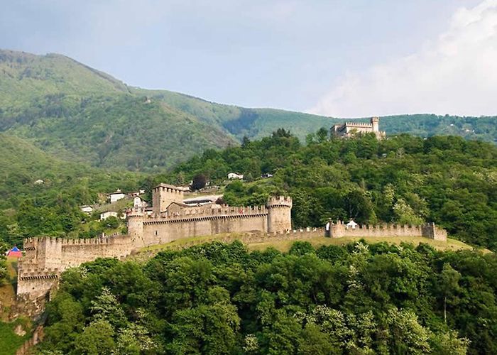 Castello di Sasso Corbaro Castello di Sasso Corbaro / Centro espositivo - Bellinzona - Guidle photo