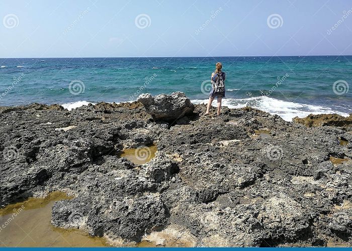 Punta Pizzo Beach Turista a Punta Pizzo editorial stock photo. Image of panoramica ... photo