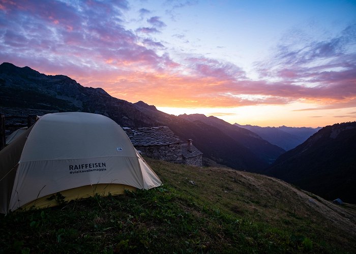 Raiffeisen Vallemaggia Via Alta Vallemaggia | Una notte per due in tenda photo