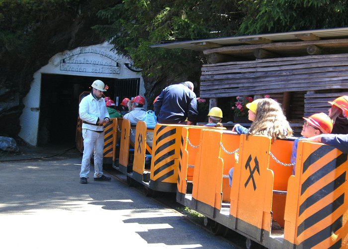 Besucherbergwerk Finstergrund GVV Schönau - Bergwerk Finstergrund photo