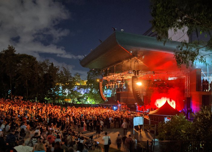 Riverstage Billy Idol at Riverstage on Friday night : r/brisbane photo