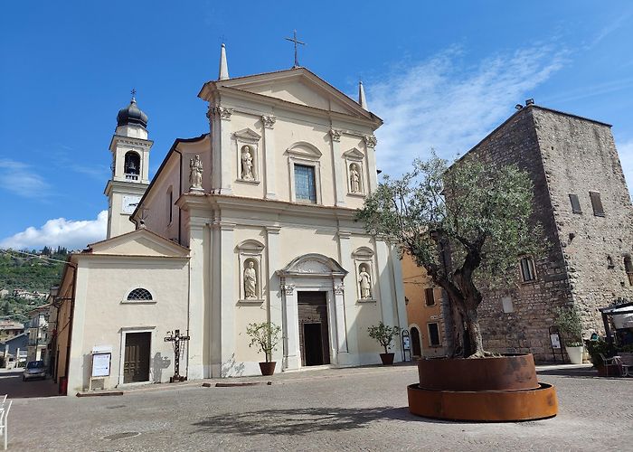 Torri Del Benaco photo