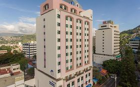 Plaza Del General Aparthotel Tegucigalpa Exterior photo