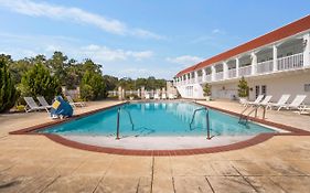 Gulf Hills Hotel & Retreat On The Water Ocean Springs Exterior photo