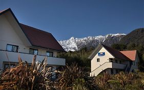 Bella Vista Motel Fox Glacier Exterior photo