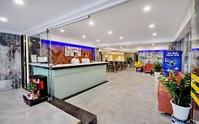 Golden Lotus Hotel Nha Trang Exterior photo