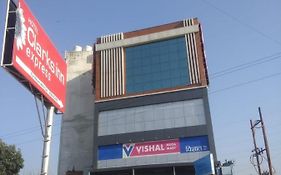 Hotel Aakriti Clarks Inn Express Bareilly Exterior photo