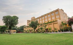 Lalita Grand Hotel Mathura Exterior photo