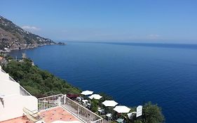 Open Gate Hotel Praiano Exterior photo