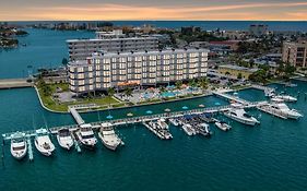 Fusion Resort Waterfront Suites Treasure Island Exterior photo