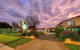 Forest Lodge Motor Inn & Restaurant Dubbo Exterior photo