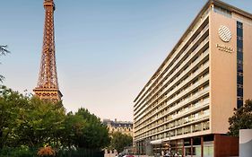 Pullman Paris Tour Eiffel Hotel Exterior photo