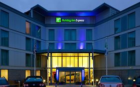 Holiday Inn Express London Stansted Airport, An Ihg Hotel Stansted Mountfitchet Exterior photo