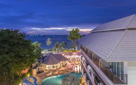 Pattaya Discovery Beach Hotel - Sha Extra Plus Exterior photo