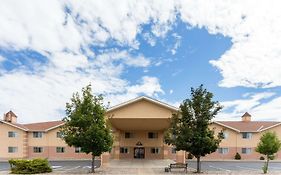 Days Inn By Wyndham Colorado Springs Airport Exterior photo