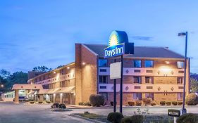 Days Inn By Wyndham Hurstbourne Louisville Exterior photo