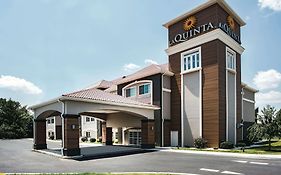 La Quinta By Wyndham Chambersburg Hotel Exterior photo