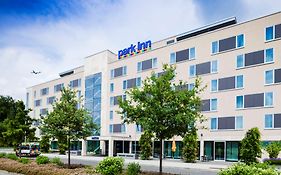 Park Inn By Radisson Frankfurt Airport Frankfurt am Main Exterior photo