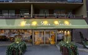 Town Inn Suites Hotel Toronto Exterior photo