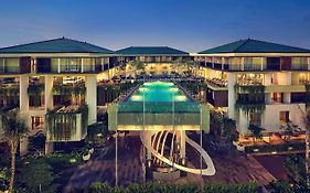 Mercure Bali Legian Hotel Exterior photo