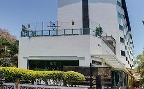 Ramee Guestline Hotel Juhu Mumbai Exterior photo