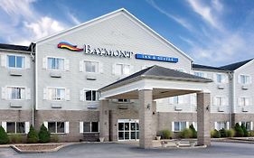 Baymont By Wyndham Lawrenceburg Hotel Exterior photo