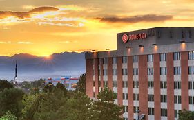 Crowne Plaza Denver International Airport, An Ihg Hotel Exterior photo