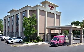 Hampton Inn Des Moines-Airport Exterior photo