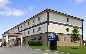 Days Inn & Suites By Wyndham Romeoville Exterior photo