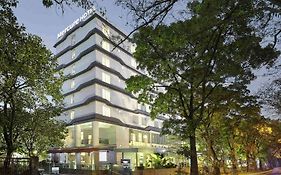 Mercure Bandung Nexa Supratman Hotel Exterior photo