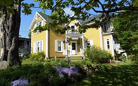 A L'Ancestrale B&B Magog Exterior photo