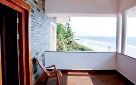 Sea Breeze Beach Inn Kannur Exterior photo