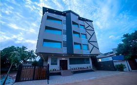 The Bliss Hotel Hubli Exterior photo