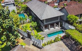 Full Moon Villa Ubud Exterior photo