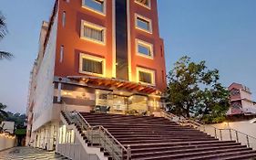 Click Hotel Guwahati Exterior photo