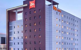 Ibis Surabaya City Center Hotel Exterior photo