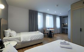 Fourty Three Luxury Serviced Apartments Dusseldorf Exterior photo