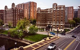 The Raphael Hotel, Autograph Collection Kansas City Exterior photo