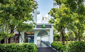 Ibis Styles Phuket City Hotel Exterior photo