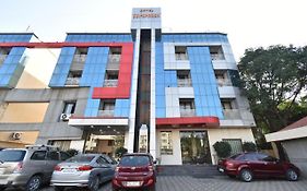 Hotel Sai Sparsh Shirdi Exterior photo