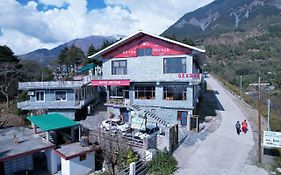 Hotel Devdar Resort Dharamshala Exterior photo