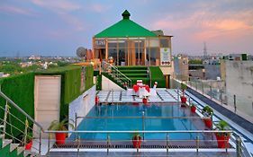 Hotel Sallow Royal Suites Amritsar Exterior photo